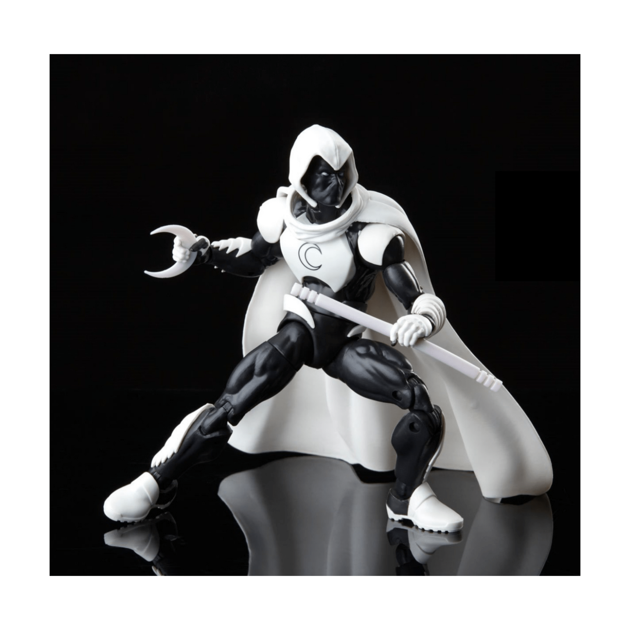 Moon Knight Marvel Legends Series 6-Inch Action Figure - LOW&BEHOLD